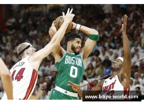 B体育NBA最新：球员交易、赛季动态与夺冠预测一揽无遗 - 副本